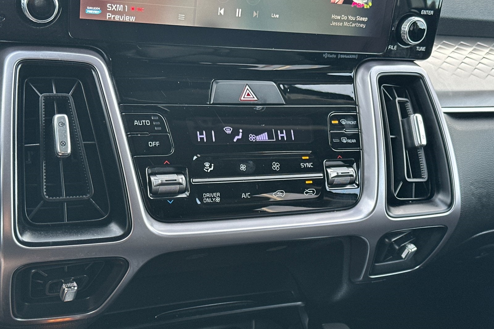 2023 Kia Sorento Hybrid EX