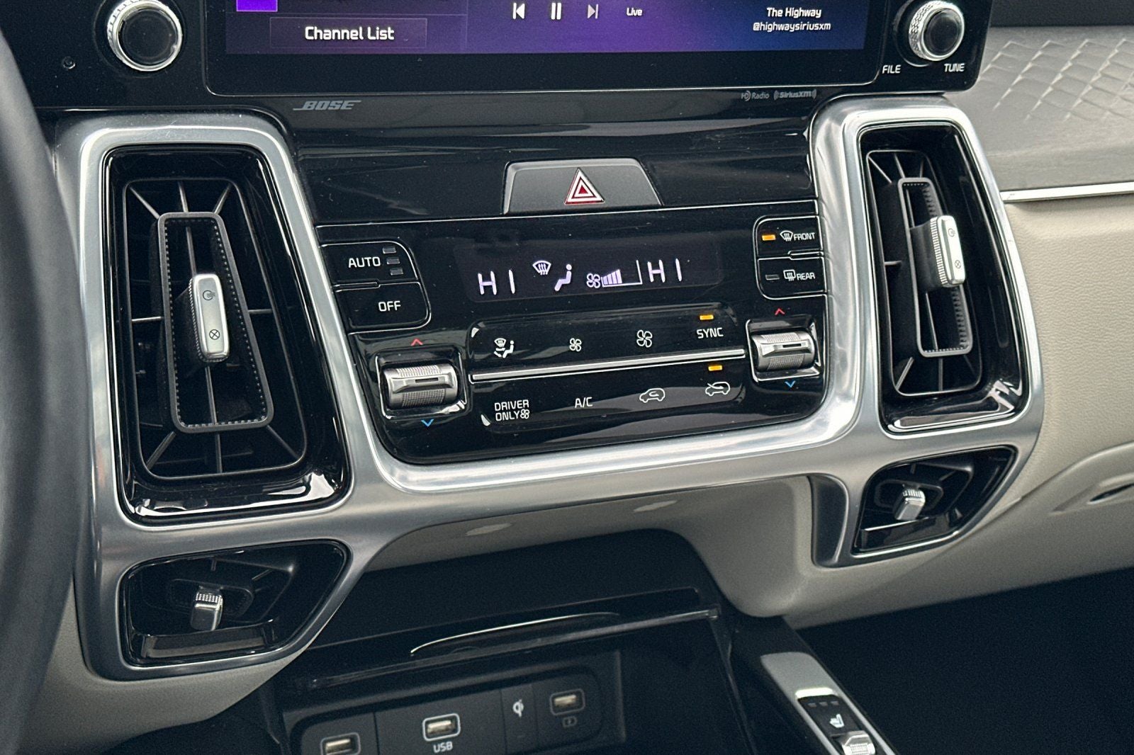 2023 Kia Sorento Plug-In Hybrid SX Prestige