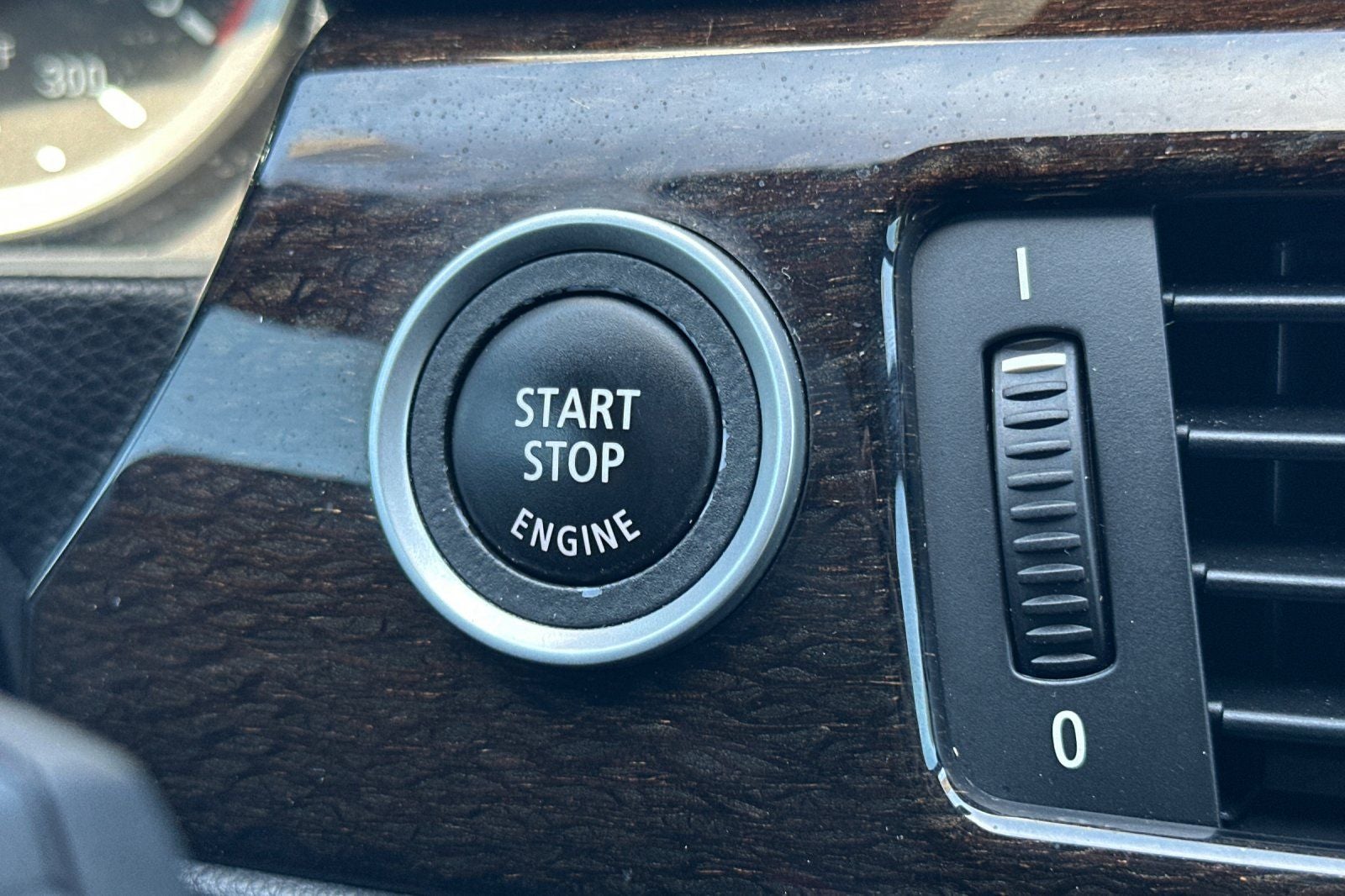 2011 BMW M3 Base