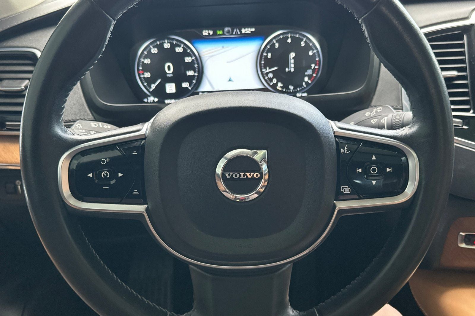 2016 Volvo XC90 T6 Inscription