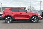 2025 Volvo XC40 B5 Ultra Dark Theme
