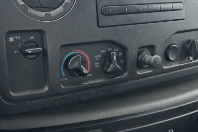 2011 Ford E-350SD 14 FT Power Lift Gate