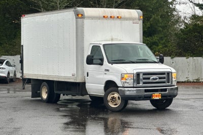 2011 Ford E-350SD 14 FT Power Lift Gate