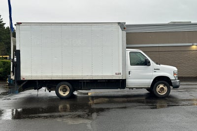 2011 Ford E-350SD 14 FT Power Lift Gate